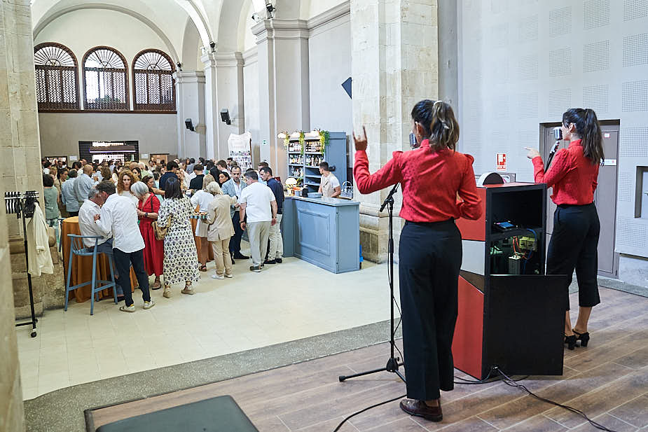 Image hover effect image