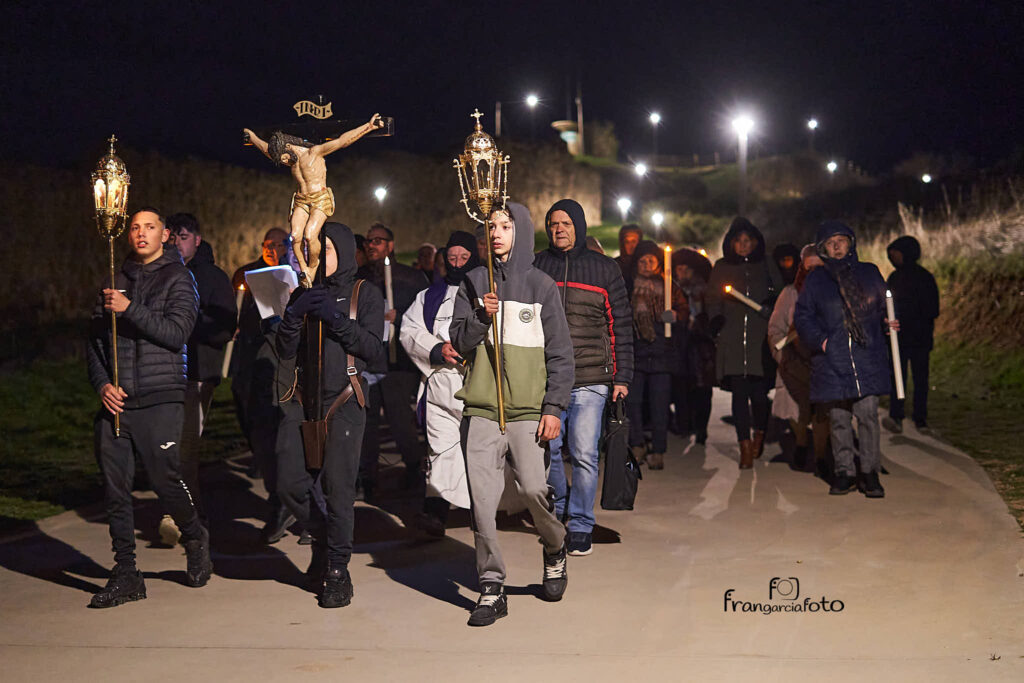 Viacrucis en Almazán el Viernes de Dolores